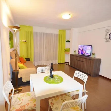 Parque Royal 1 Apartamento *