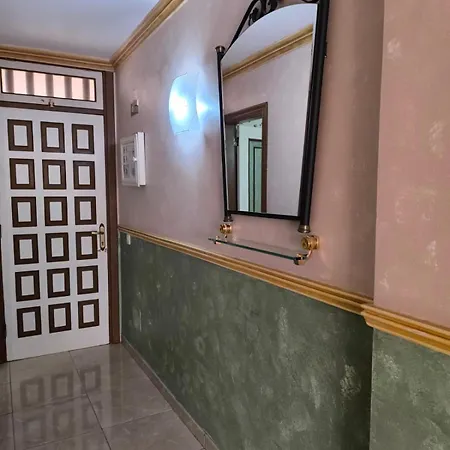 Apartament Parque Royal 1 *